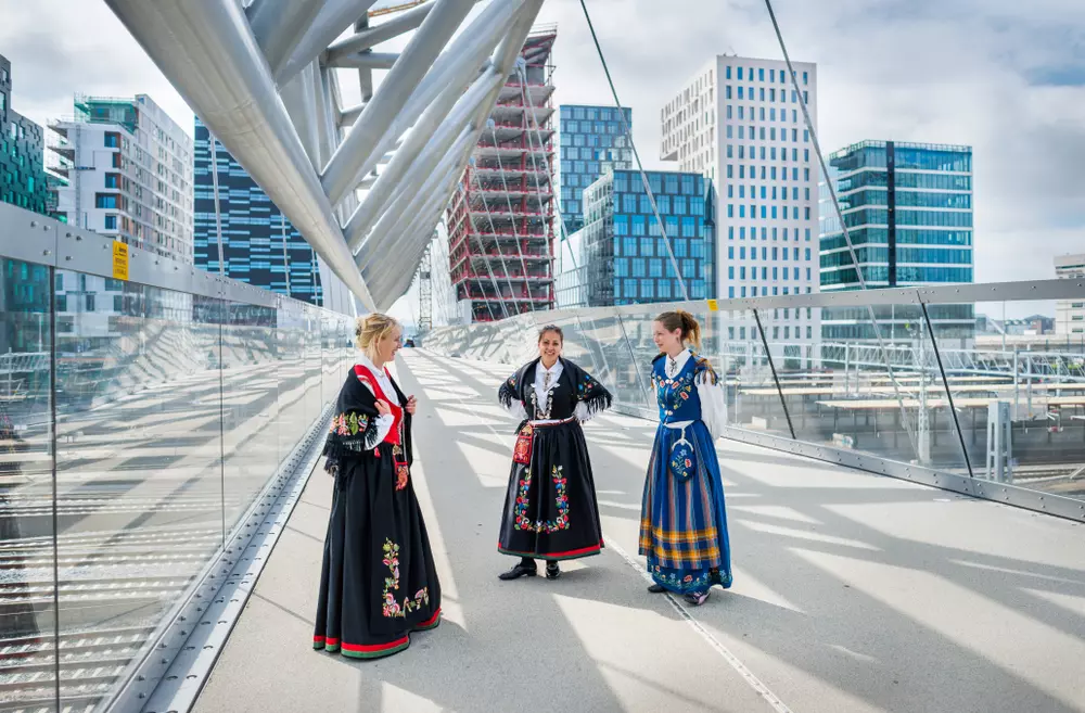 traditional norwegian formal clothing